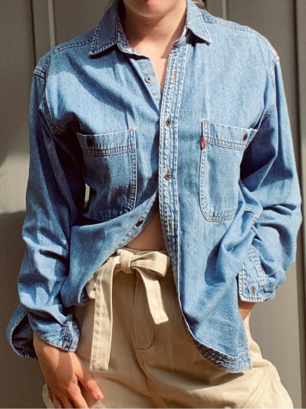 LEVI’S VINTAGE button down denim long sleeve size medium